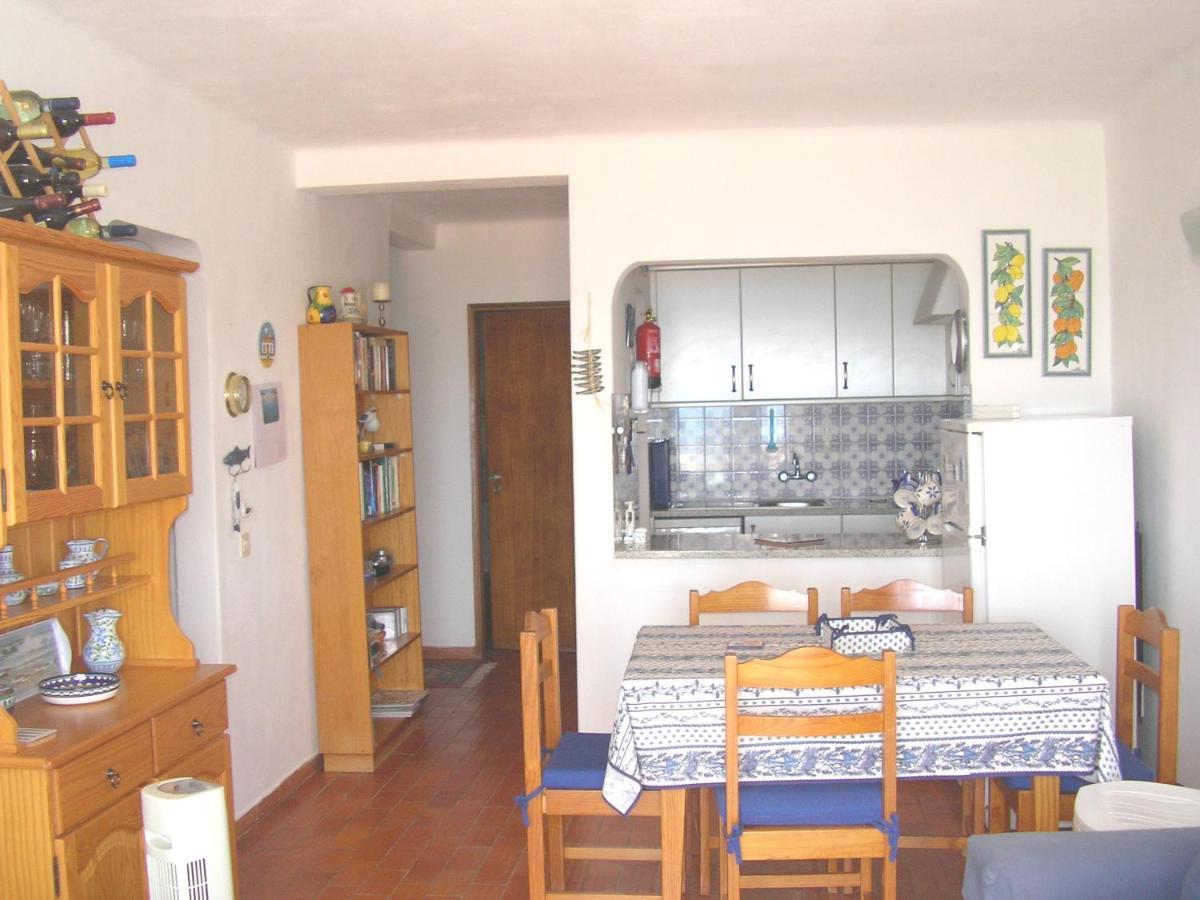 Apartamentos Salema Praia Club Luaran gambar