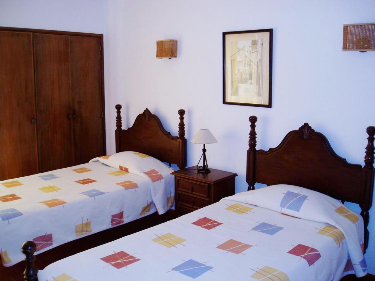 Apartamentos Salema Praia Club Luaran gambar