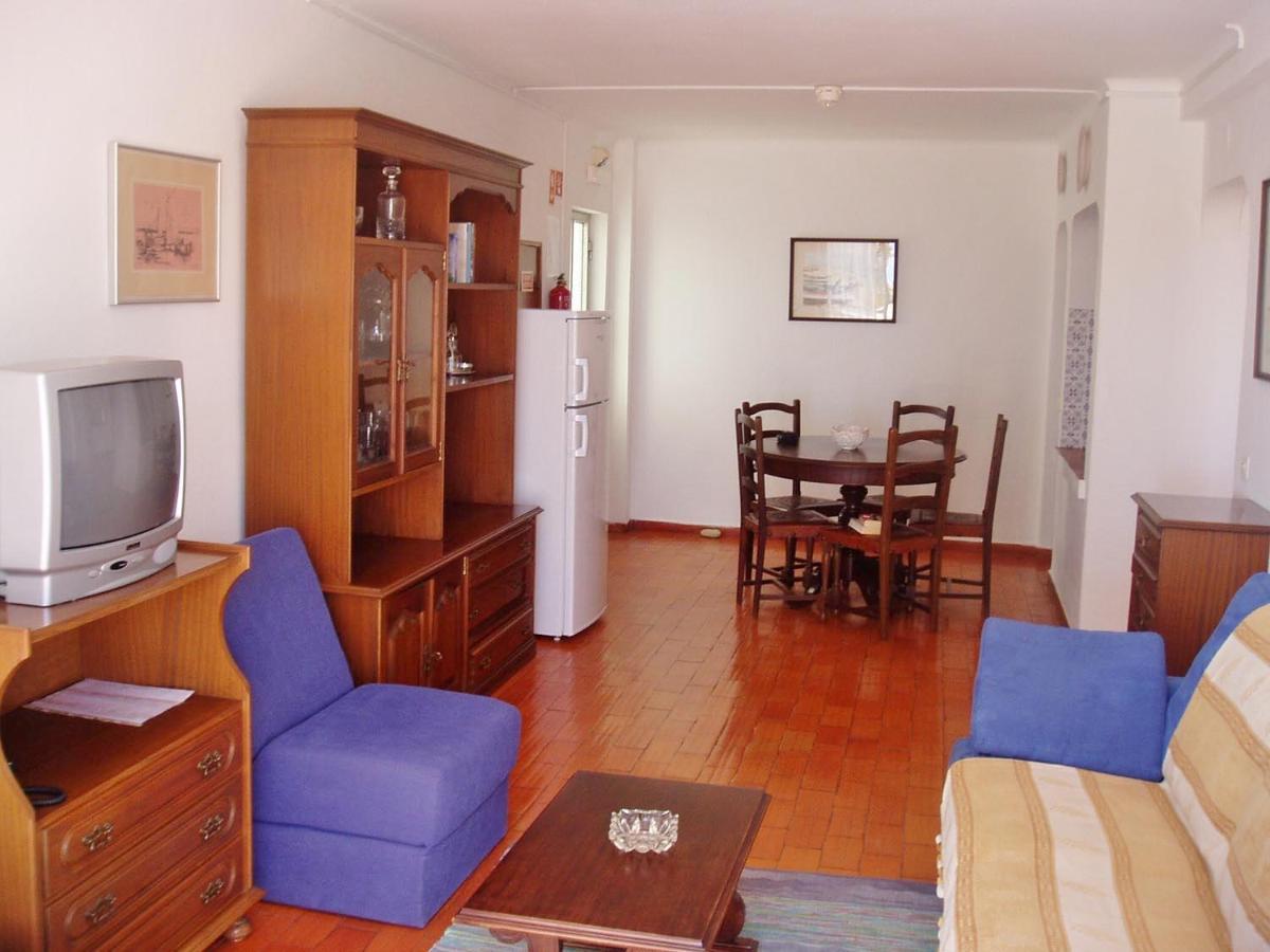 Apartamentos Salema Praia Club Luaran gambar