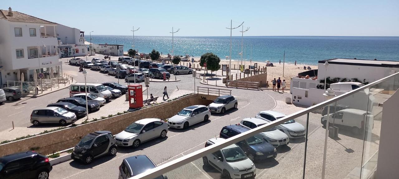 Apartamentos Salema Praia Club Luaran gambar
