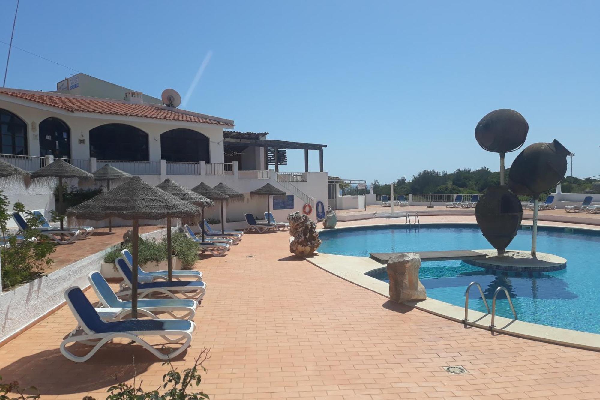 Apartamentos Salema Praia Club Luaran gambar