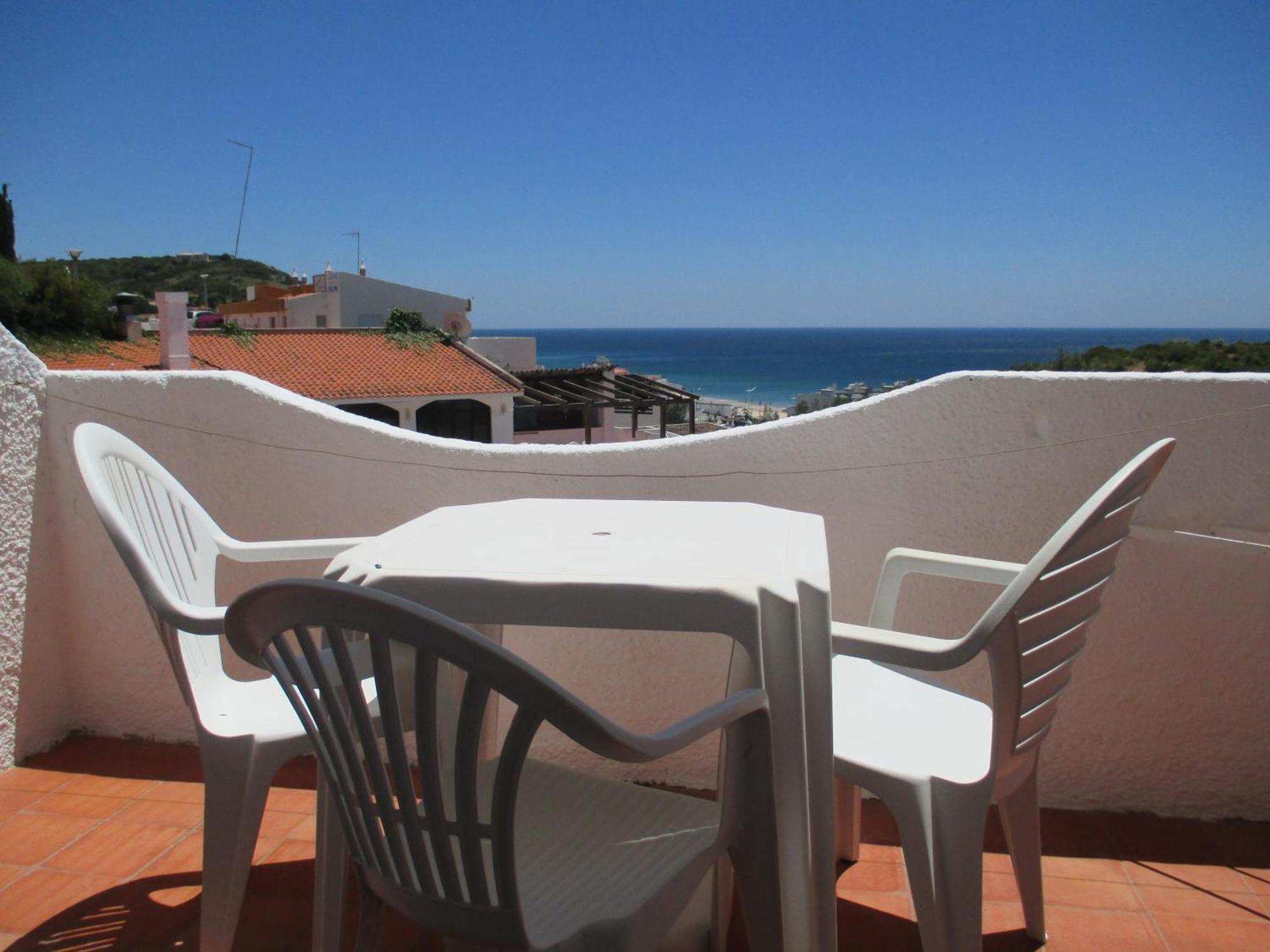 Apartamentos Salema Praia Club Luaran gambar