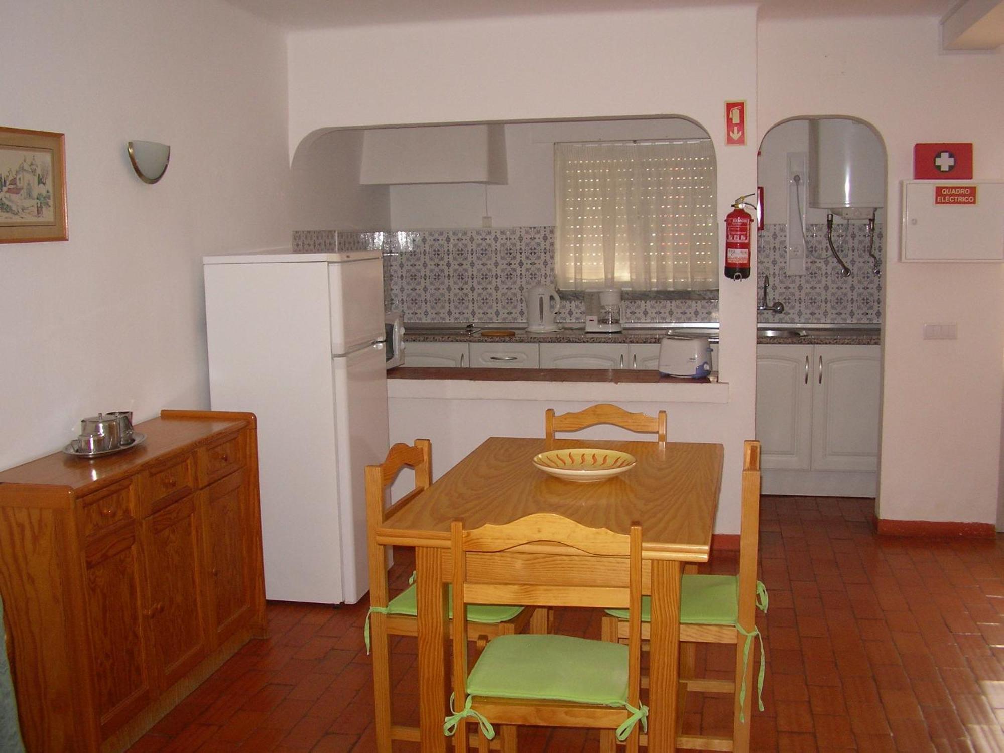 Apartamentos Salema Praia Club Luaran gambar