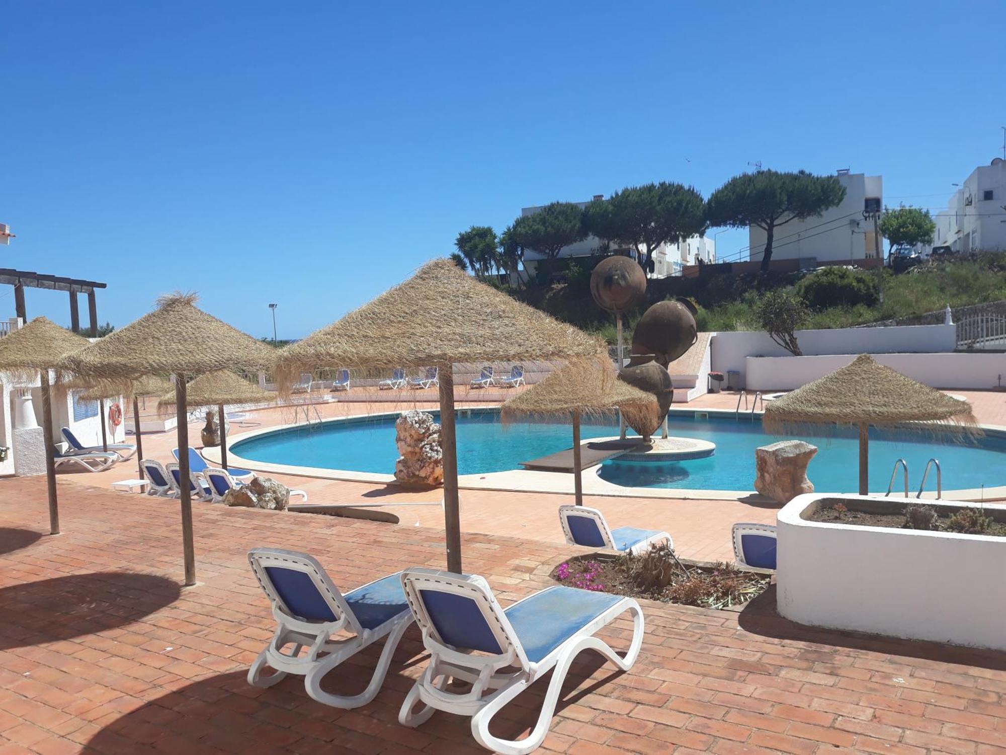 Apartamentos Salema Praia Club Luaran gambar