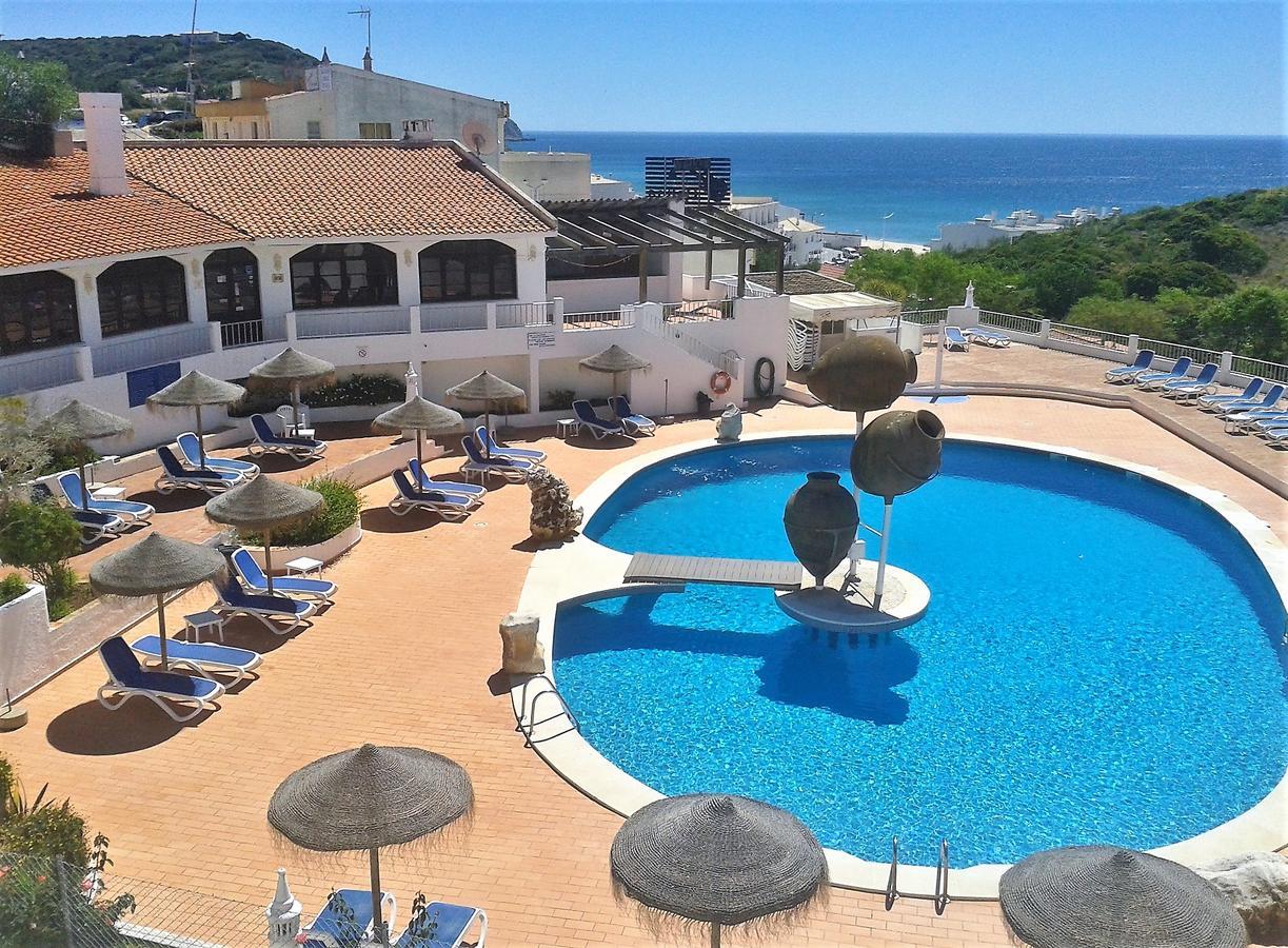 Apartamentos Salema Praia Club Luaran gambar