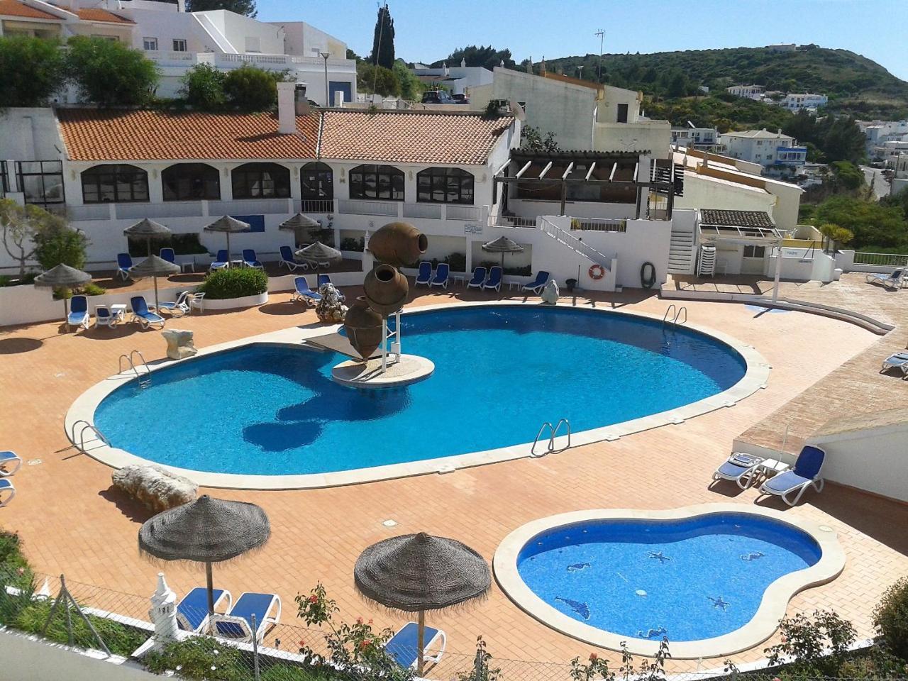 Apartamentos Salema Praia Club Luaran gambar