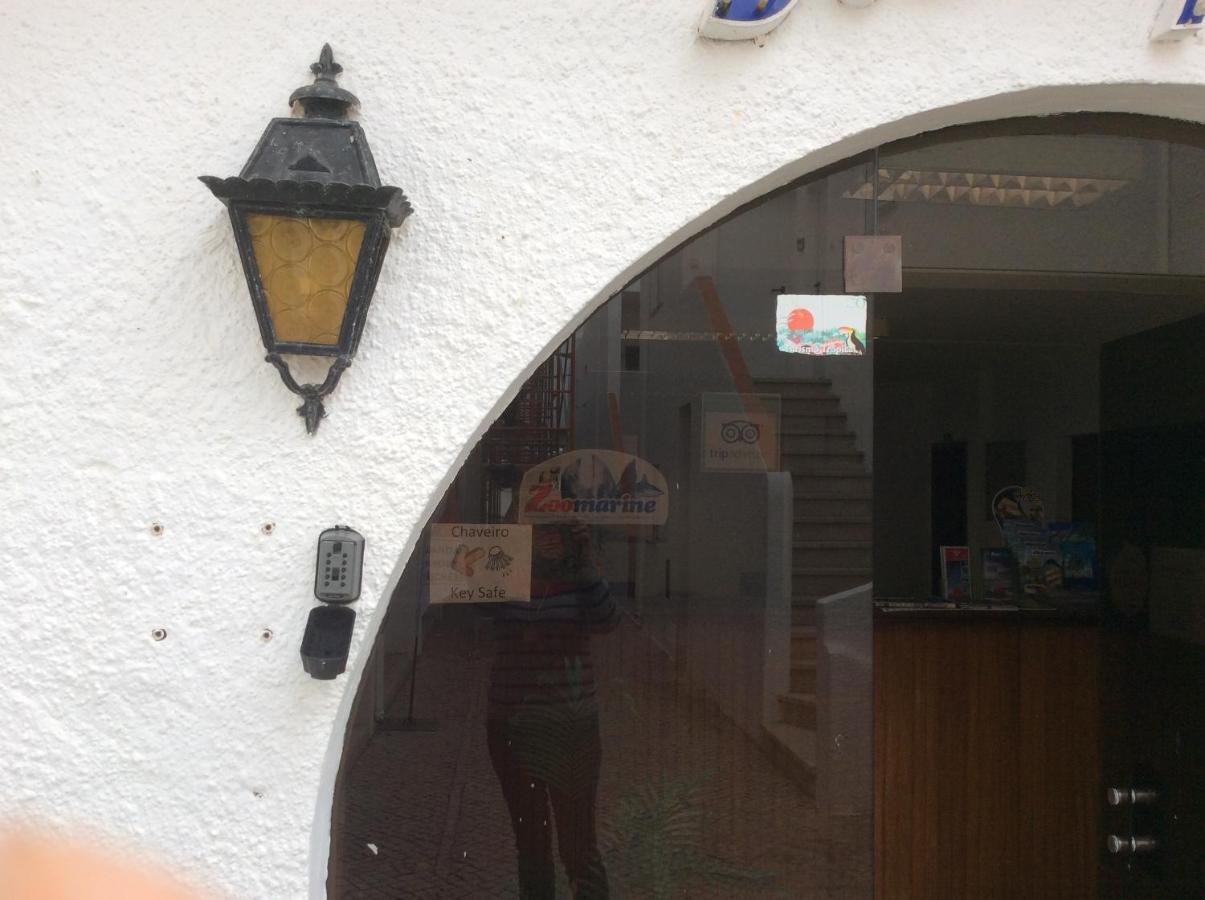 Apartamentos Salema Praia Club Luaran gambar